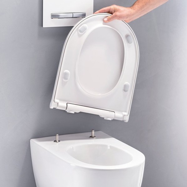 Colibri Weiß Wandhängende Sanitärkeramik mit WC-Abdeckung
