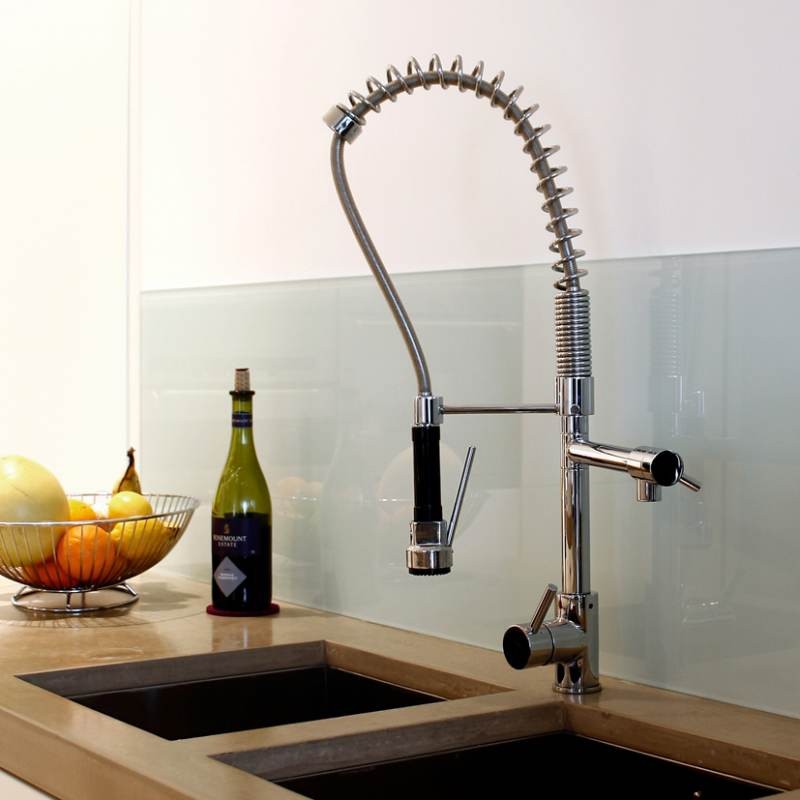 Steinberg Serie 100 Spültisch-Mischer mit Handbrause und schwenkbarem Auslauf, chrom